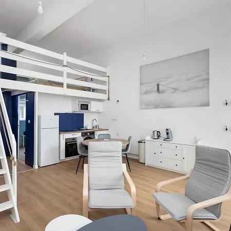 Duplex Au Calme A Deux Pas Du Centre-ville Avec Parking Privatif Et Terrasse Διαμέρισμα *