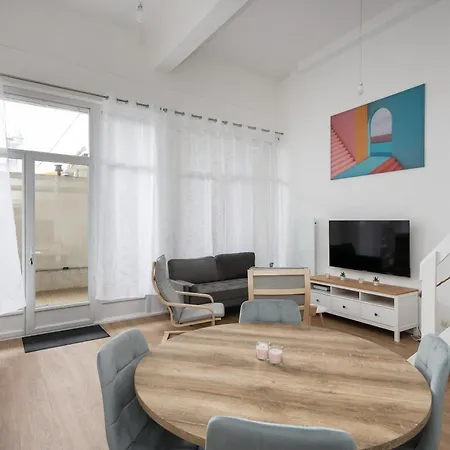 Duplex Au Calme A Deux Pas Du Centre-ville Avec Parking Privatif Et Terrasse * ブレスト