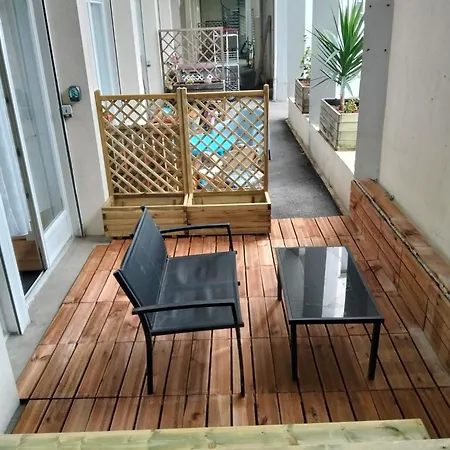 Duplex Au Calme A Deux Pas Du Centre-ville Avec Parking Privatif Et Terrasse