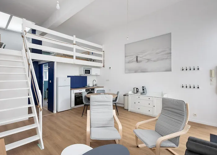 Duplex Au Calme A Deux Pas Du Centre-ville Avec Parking Privatif Et Terrasse Διαμέρισμα *