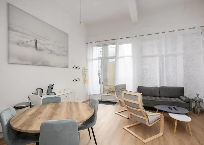 Appartamento Duplex Au Calme à Deux Pas Du Centre-ville Avec Parking Privatif Et Terrasse *