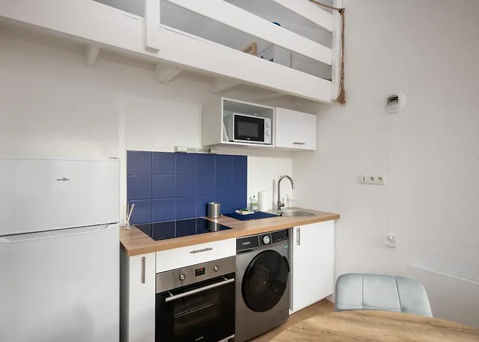 Duplex Au Calme à Deux Pas Du Centre-ville Avec Parking Privatif Et Terrasse Appartamento Brest