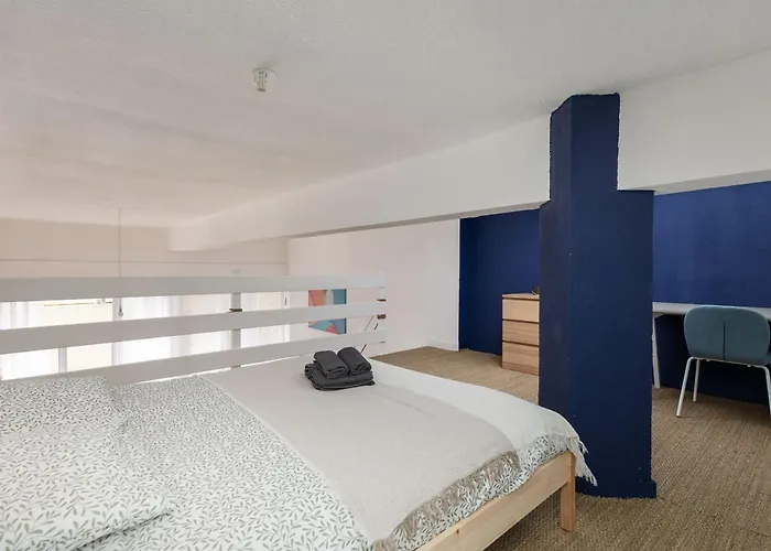 Duplex Au Calme à Deux Pas Du Centre-ville Avec Parking Privatif Et Terrasse Appartamento